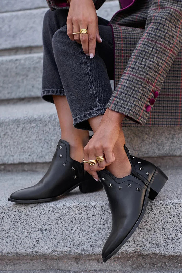 Céline | Dames Zwarte Enkellaarsjes Met Blokhak En Sterdetails