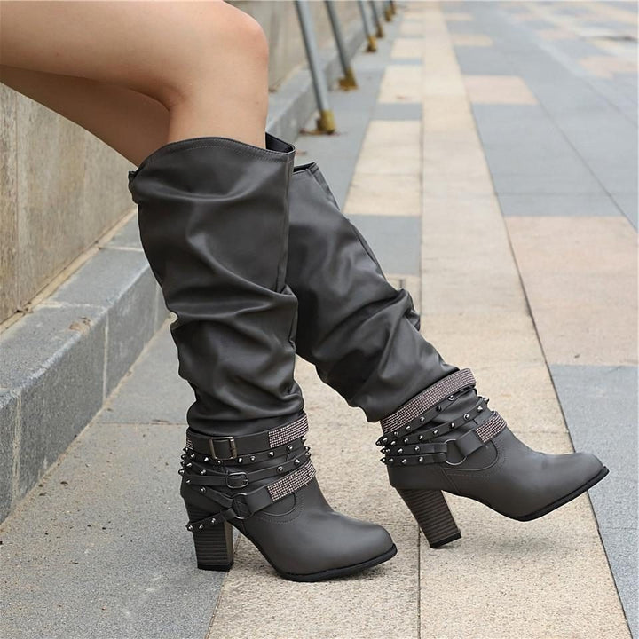 Hilarie | Dames Kniehoge Laarzen Met Blokhak En Studs