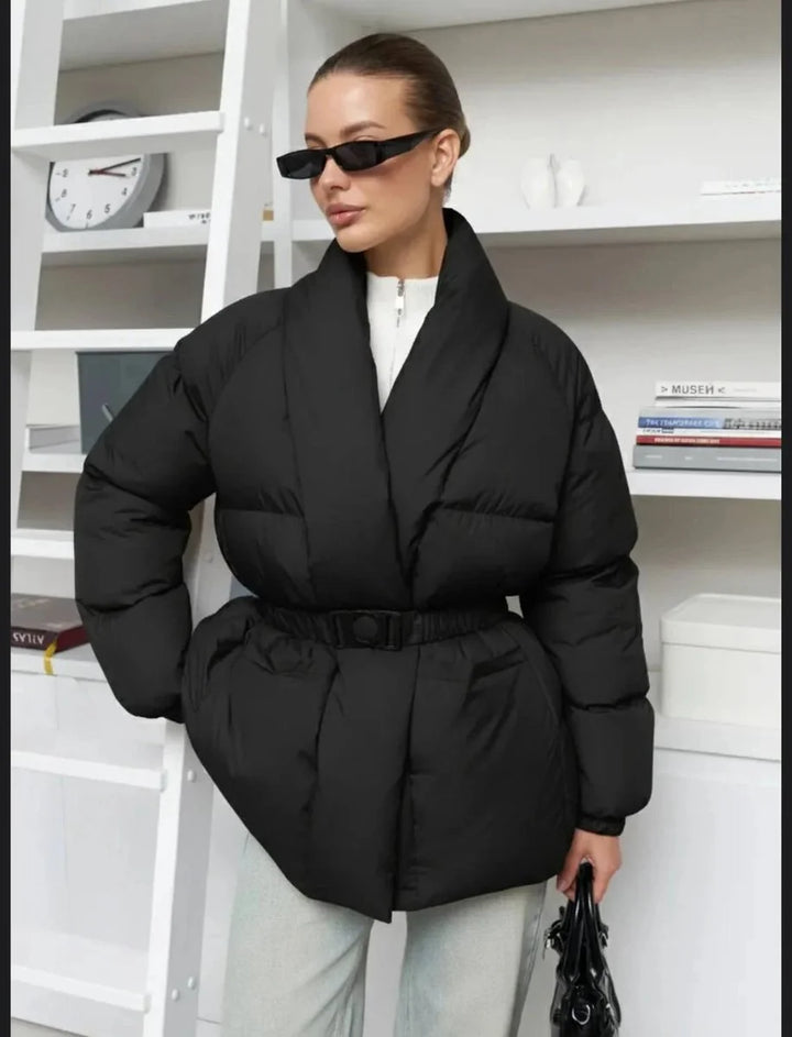 Isla | Dames Winterjas Met Riem En Opstaande Kraag