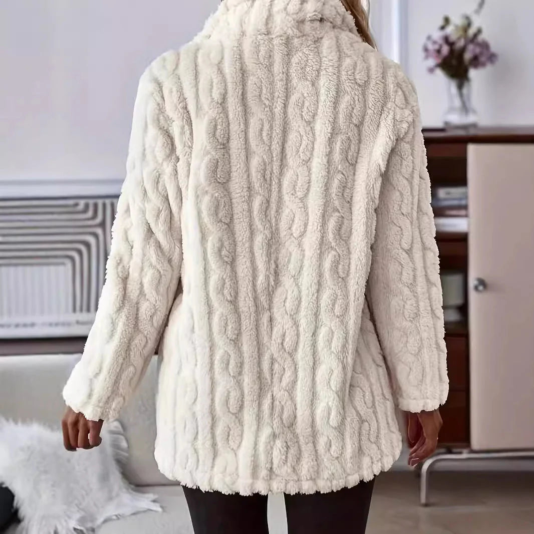 Rosalind | Dames Gestructureerde Teddy Jas Met Knoopsluiting